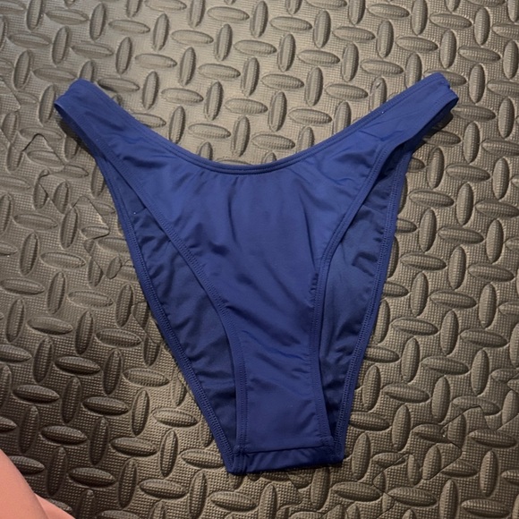 Garage • NWT Boomerang Cheeky Bikini Bottom RW1 - Picture 4 of 4